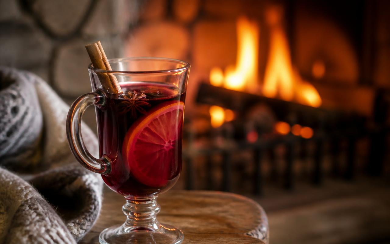 Classic British Mulled Wine Recipe